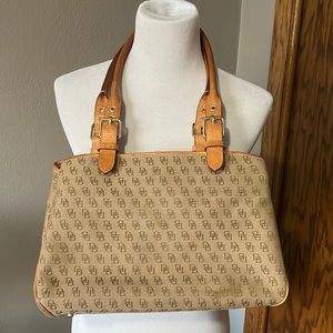 Dooney & Bourke purse